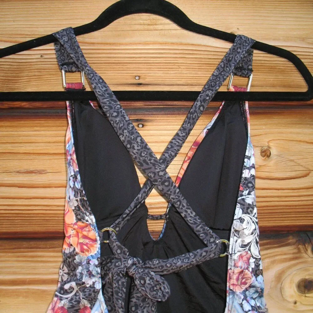 Aqua Blu nwt aqua